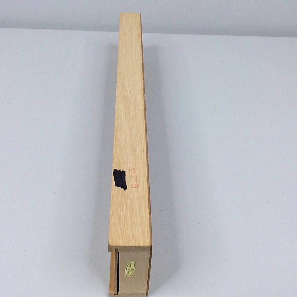 Lot of Knitting Needles with Wooden Case Holder – Aluminum Sizes 10, 5,‎ 3